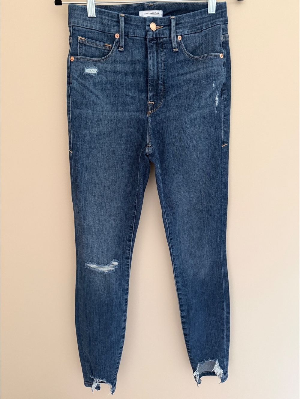 4/27 Good American Good Waist mildly distressed